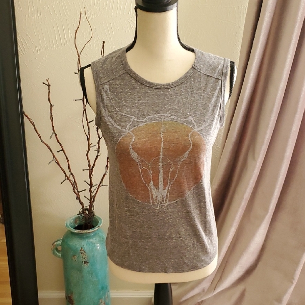 🌻Gray Sleeveless Graphic Skull T-shirt Top